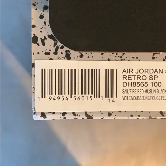 Jordan 5 x Off-White “Sail” main image 7